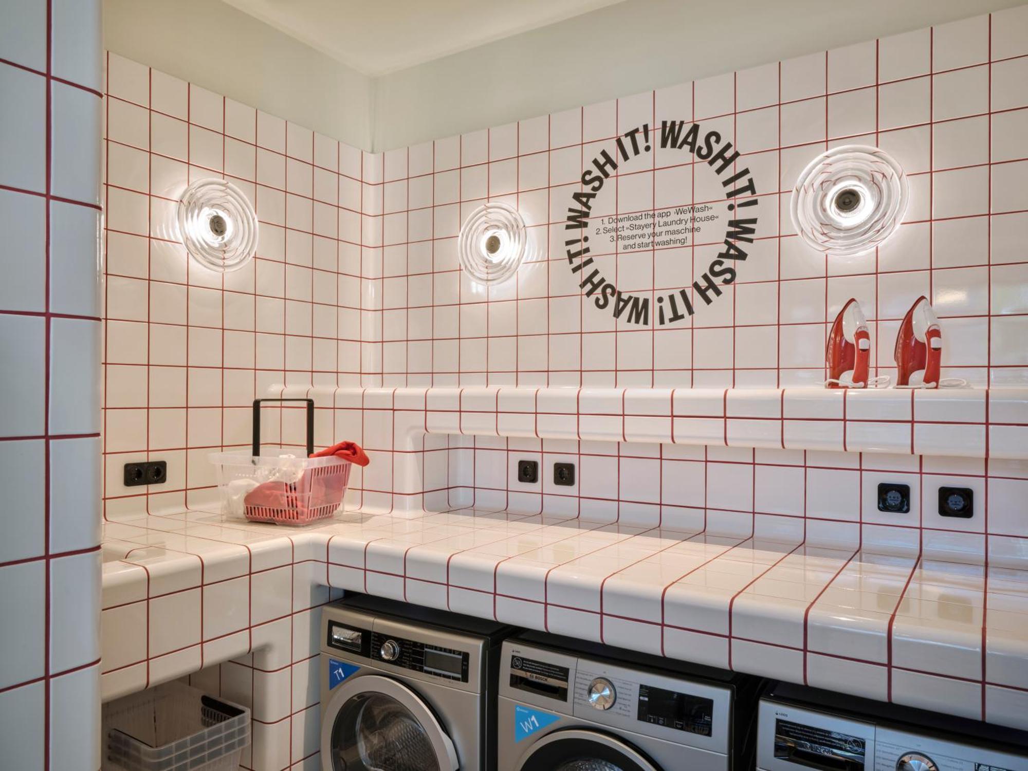 Stayery Guetersloh Hauptbahnhof Экстерьер фото